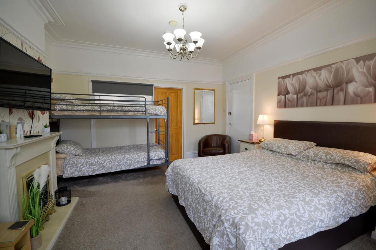 Spacious Modern Ground Floor Apartment, For Up To 6 Guests Scarborough Exterior foto